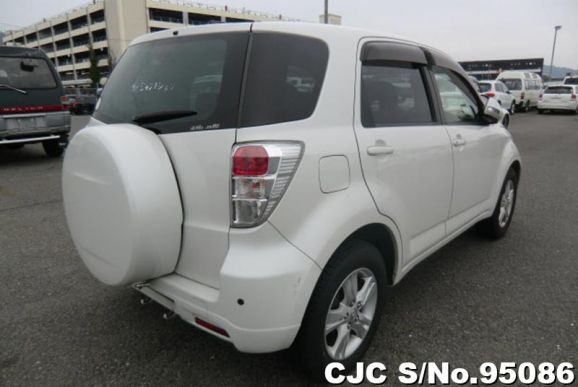 2012 Toyota Rush White for sale | Stock No. 95086 | Japanese Used